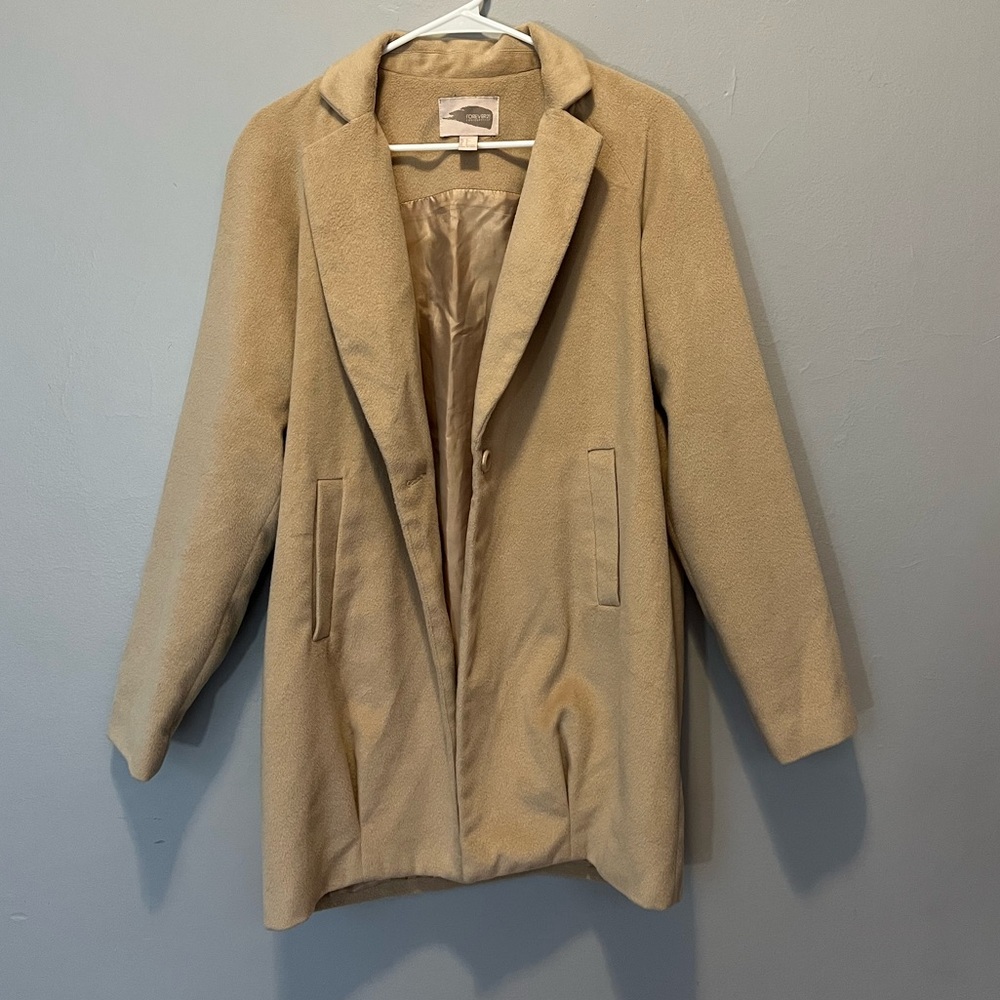 Coat ✨ - Picture 1 of 2